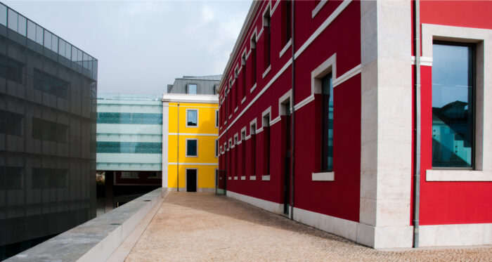 Nova Medical School – Research centre and Library