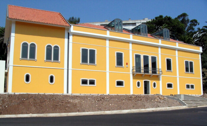 Queluz Municipal Library